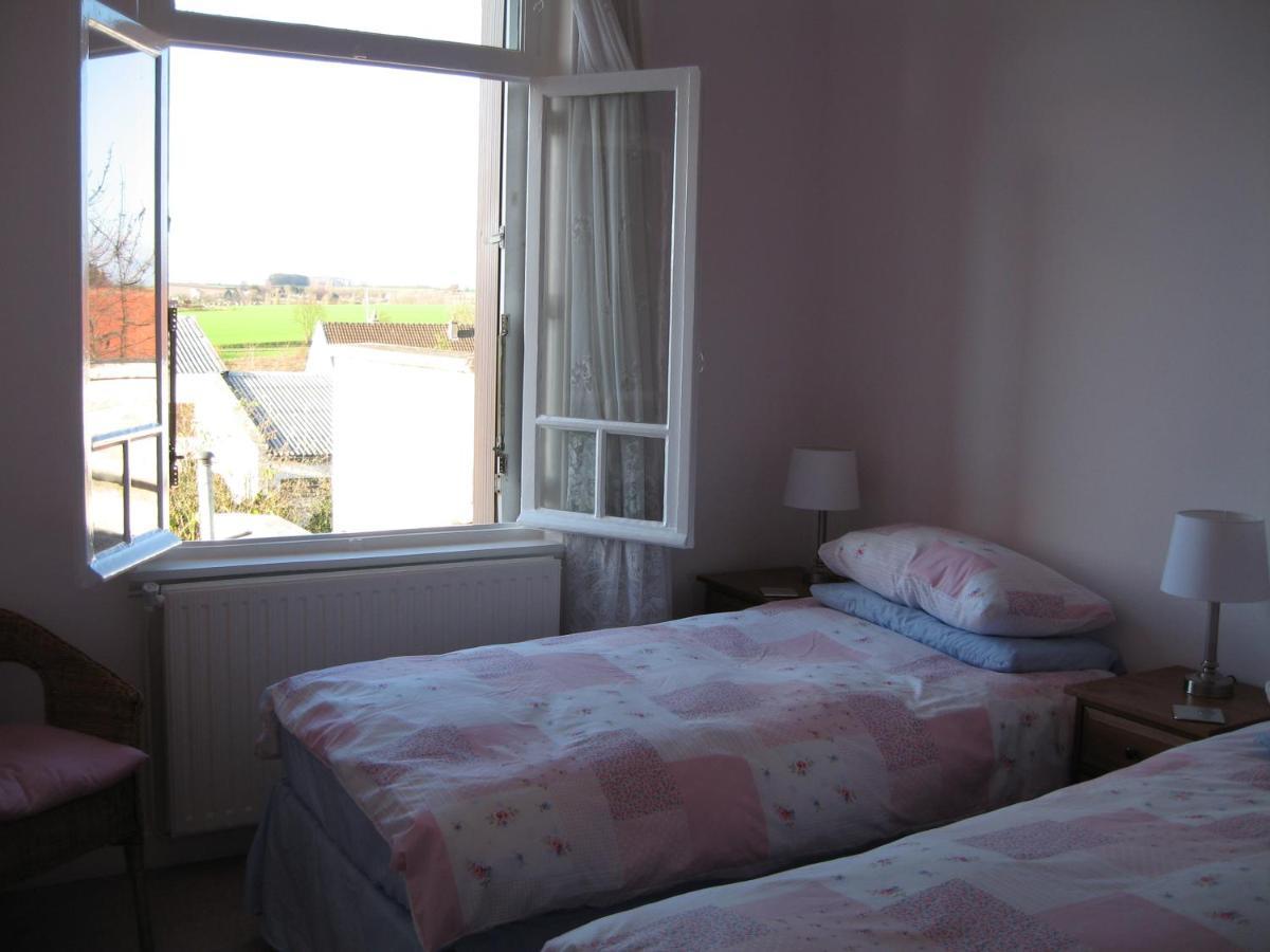 Spacious Quentoinise Town House Saint-Quentin  Exterior photo